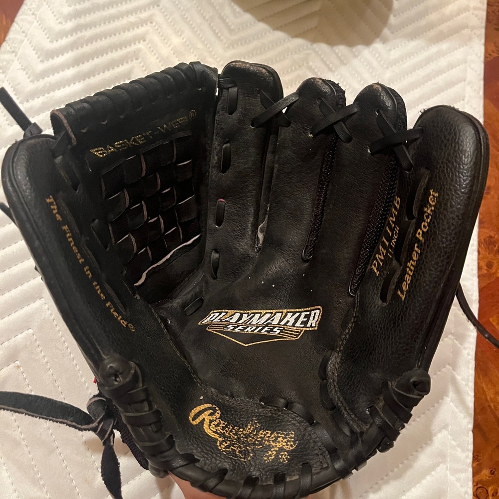 Rawlings Black Leather Glove with Gold Accents